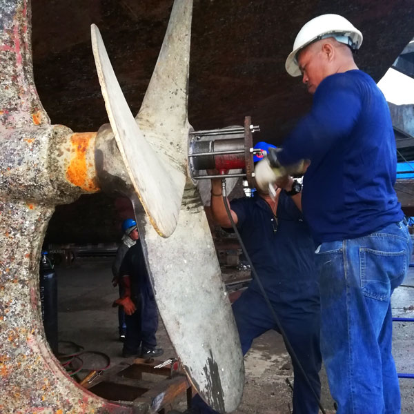 Removal of Fix Propeller Blade